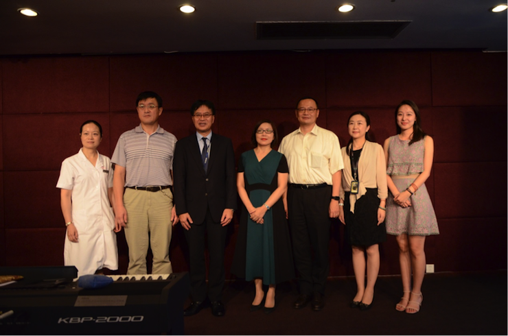 富联娱乐乐器爱心捐赠行动——将琴声带进闵行社会福利院